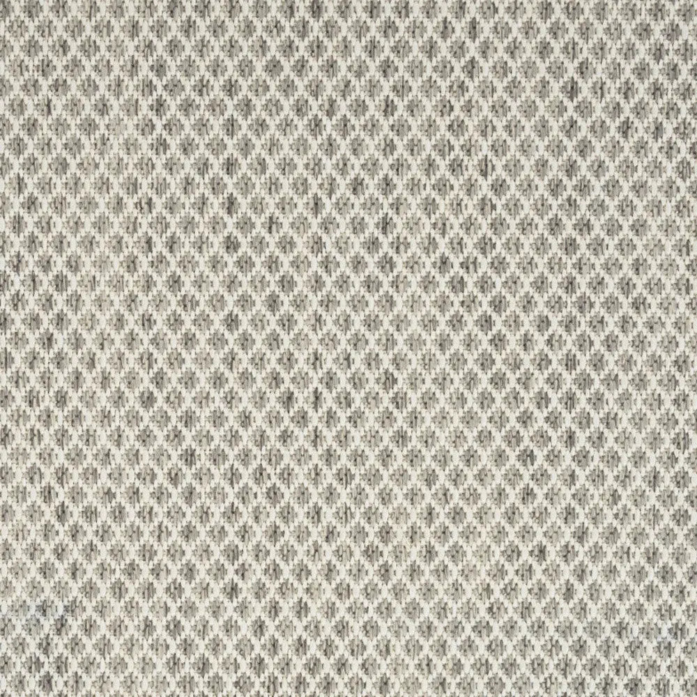 7' X 10' Ivory And Silver Indoor Outdoor Area Rug Homeroots Outdoor