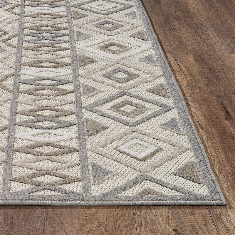 7' X 9' Gray And Ivory Southwestern Stain Resistant Indoor Outdoor Area Rug Homeroots Outdoor