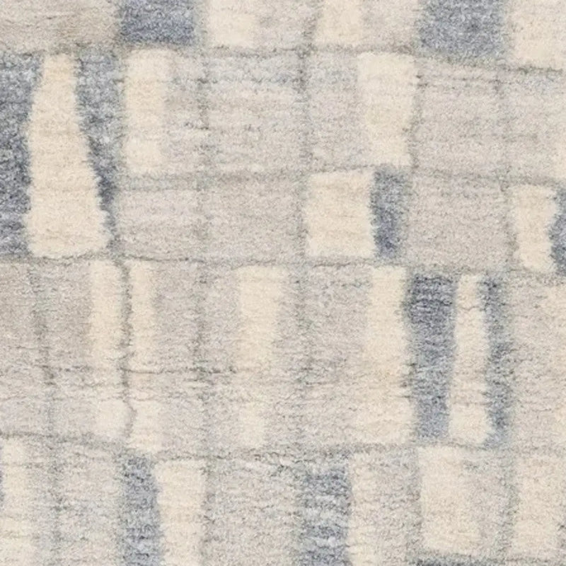 7' X 9' Ivory and Blue Area Rug Homeroots Home Decor