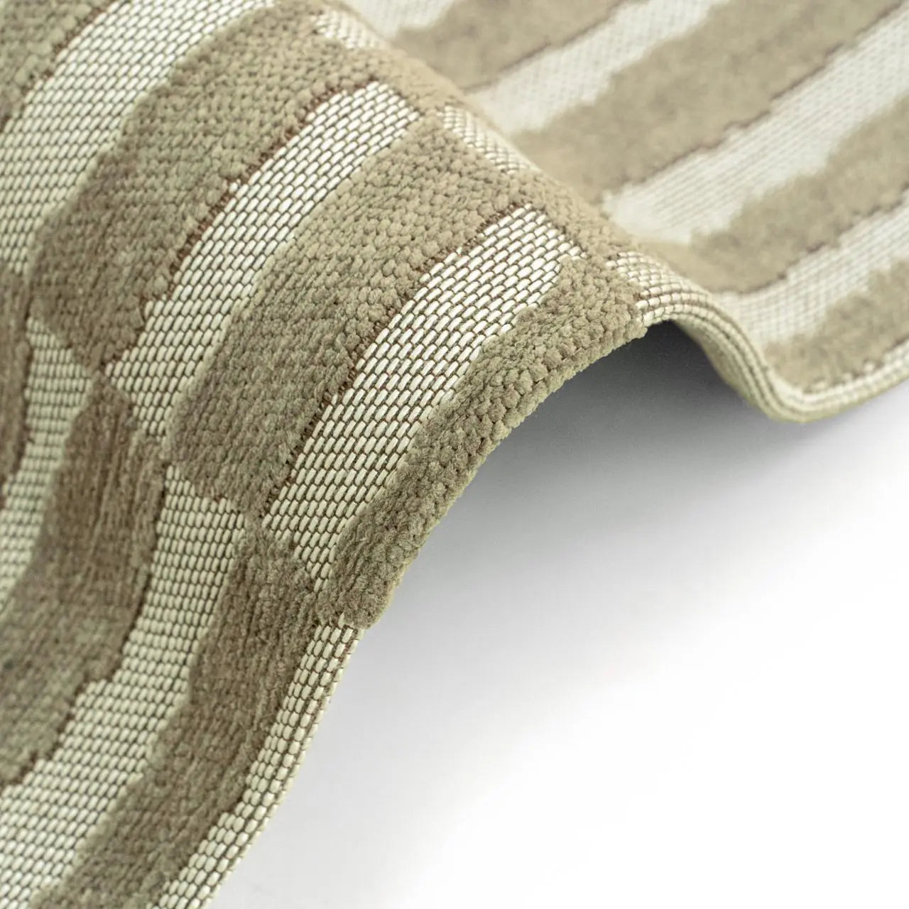 7' X 9' Tan And White Abstract Washable Area Rug With UV Protection Homeroots Home Decor