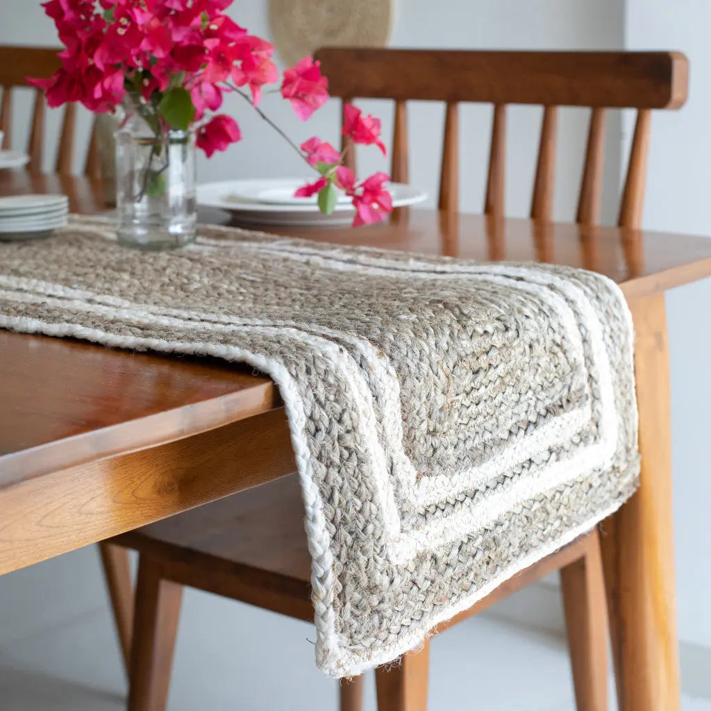 80" Natural And Cream Geometric Bordered Jute Table Runner Homeroots Kitchen & Dining