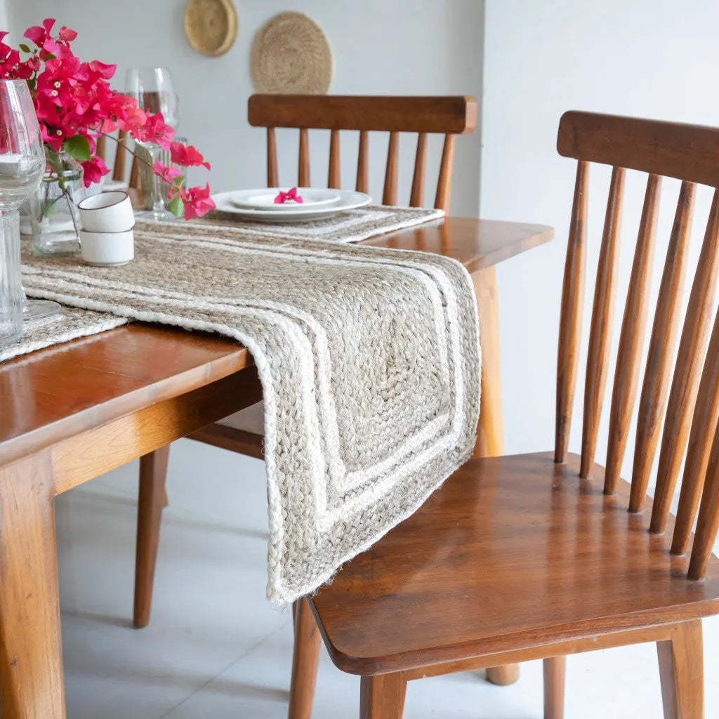 80" Natural And Cream Geometric Bordered Jute Table Runner Homeroots Kitchen & Dining