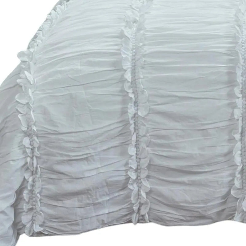 86" X 70" White Striped Cotton Quilt Homeroots Bed & Bath