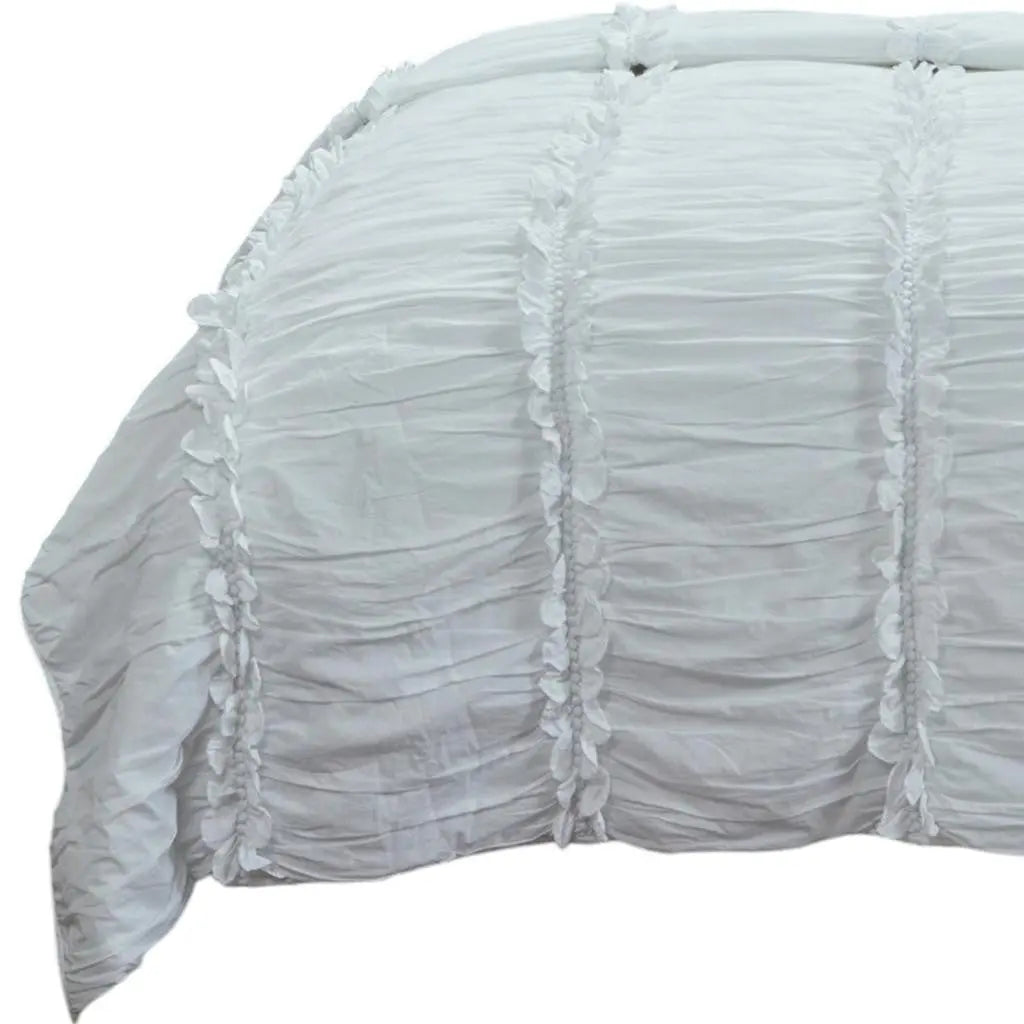 86" X 70" White Striped Cotton Quilt Homeroots Bed & Bath