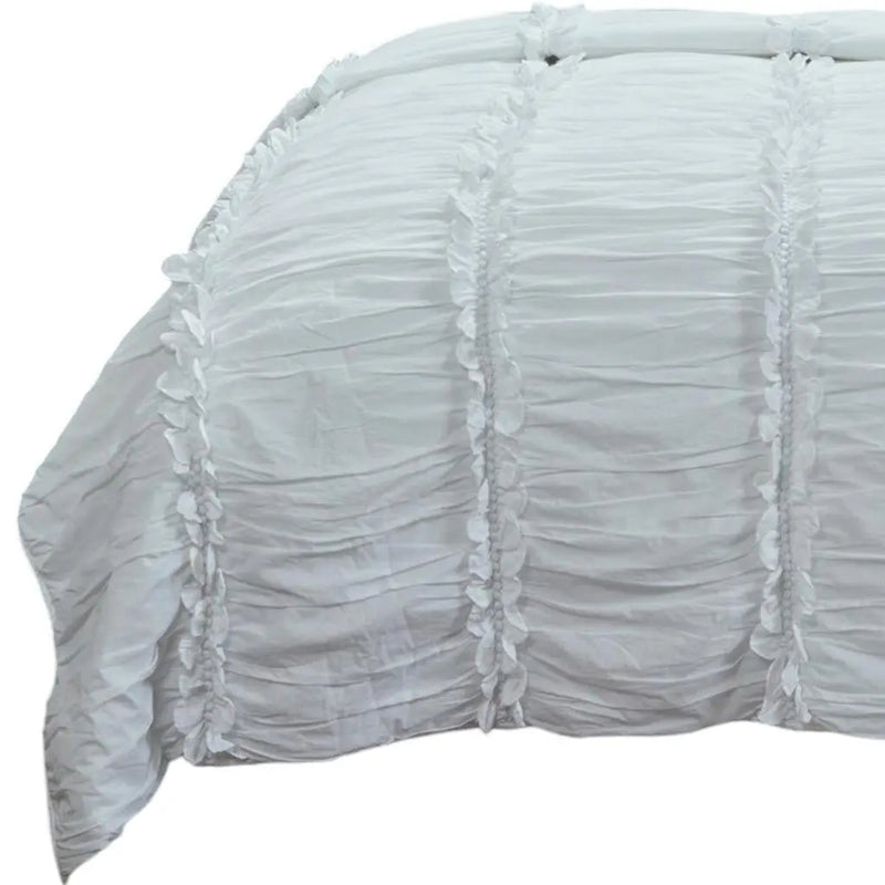 86" X 70" White Striped Cotton Quilt Homeroots Bed & Bath