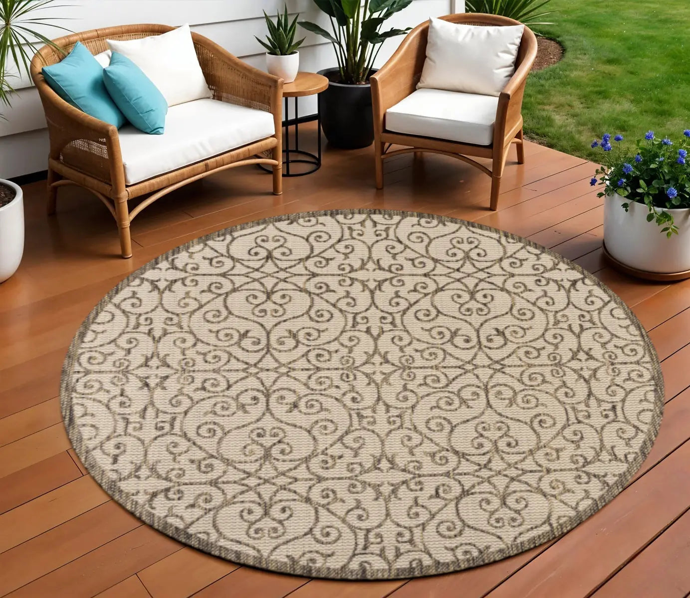 8' Beige And Brown Round Geometric Indoor Outdoor Area Rug Homeroots Outdoor