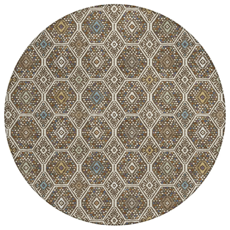 8' Beige And Chocolate Round Geometric Washable Indoor Outdoor Area Rug Homeroots Outdoor