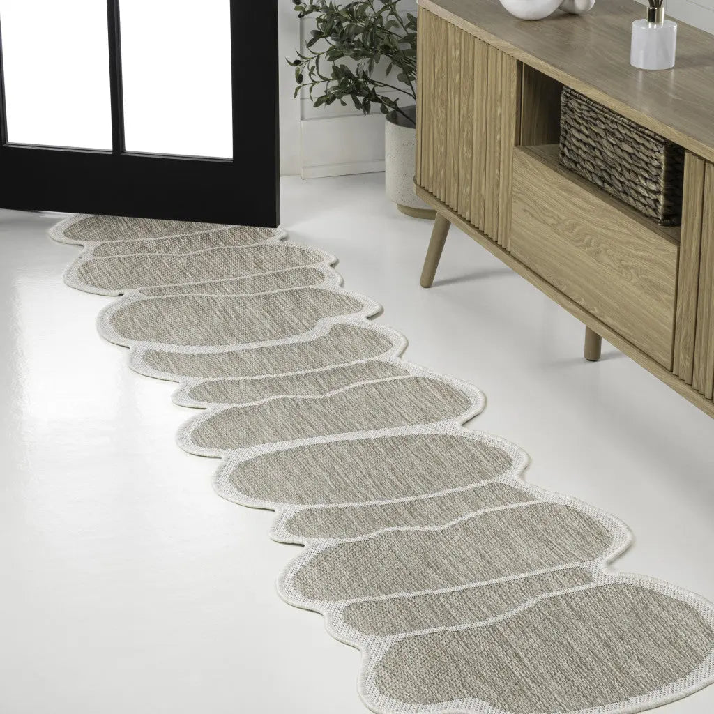 8' Beige And Cream Medallion Indoor Outdoor Runner Rug Homeroots Outdoor