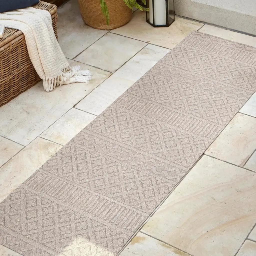 8' Beige And Gray Trellis Indoor Outdoor Runner Rug Homeroots Outdoor