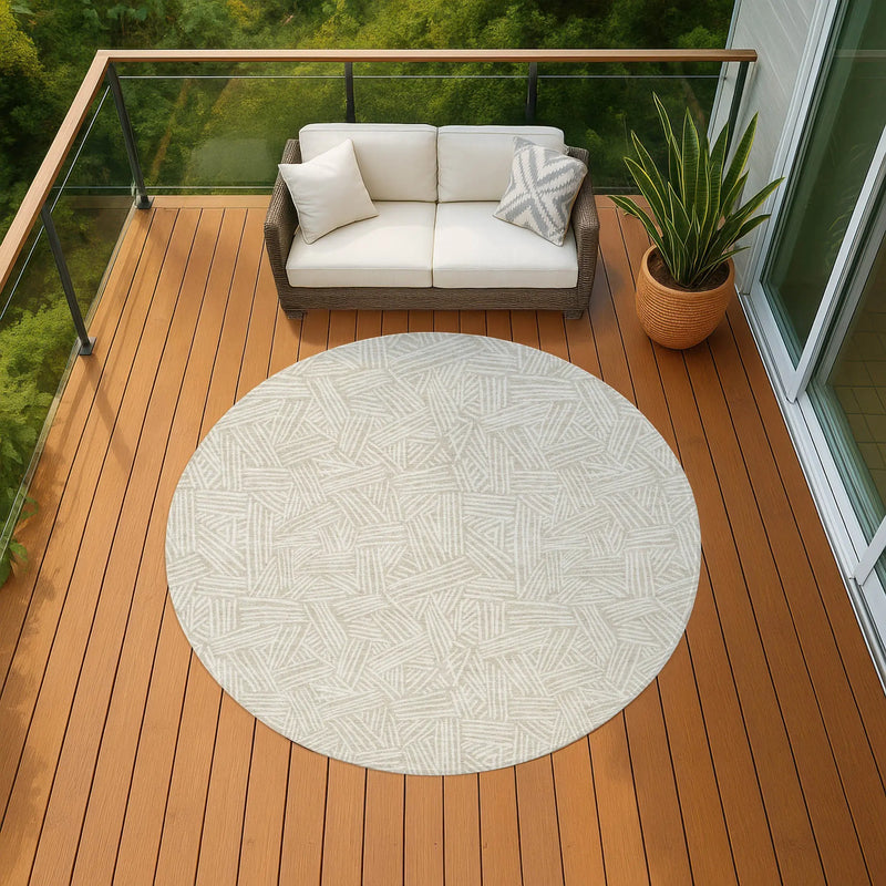 8' Beige And Ivory Round Geometric Washable Indoor Outdoor Area Rug Homeroots Outdoor
