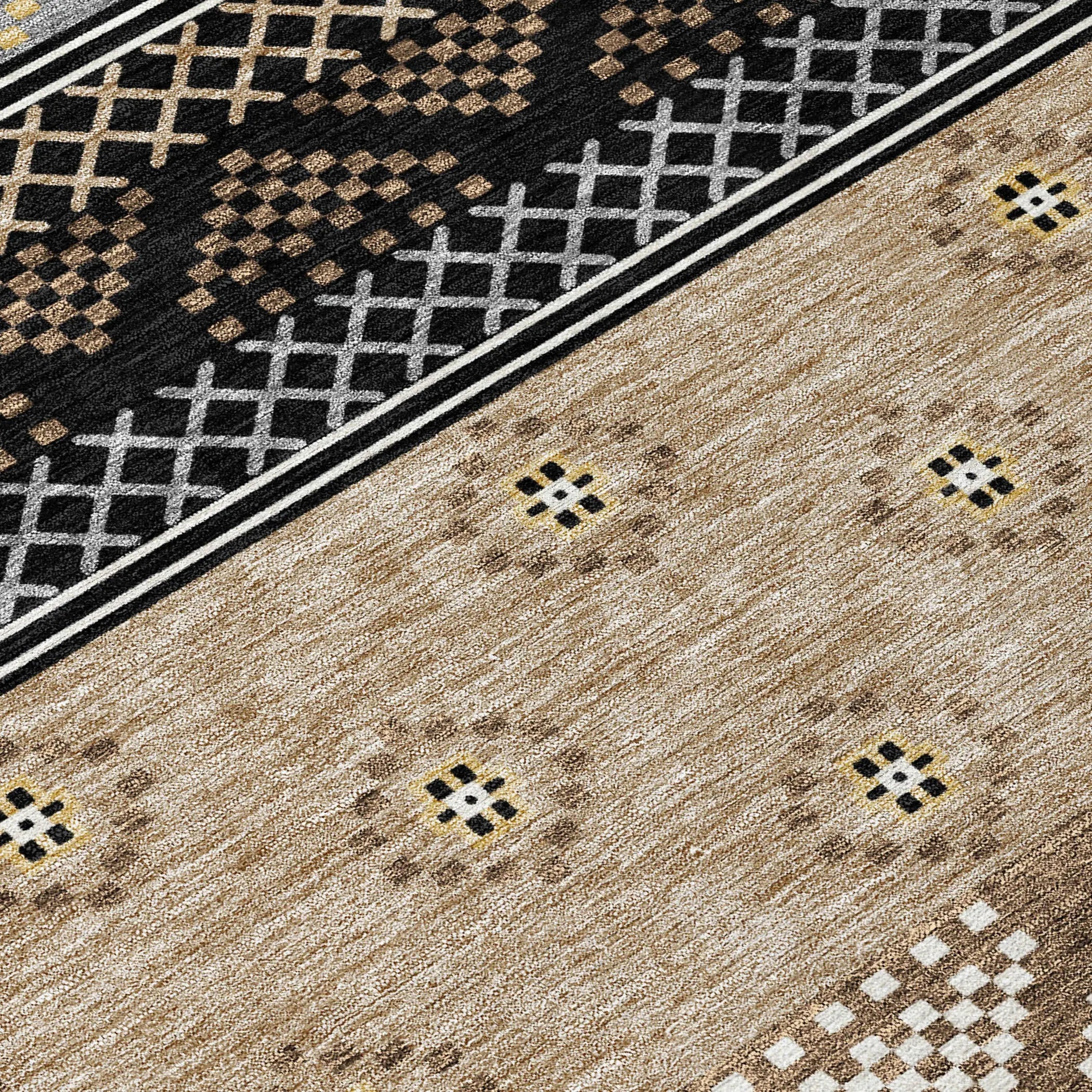 8' Black And Beige Round Striped Washable Indoor Outdoor Area Rug Homeroots Outdoor