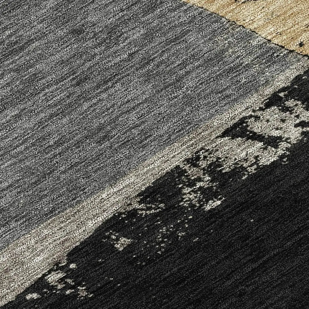 8' Black And Charcoal Round Geometric Washable Indoor Outdoor Area Rug Homeroots Outdoor