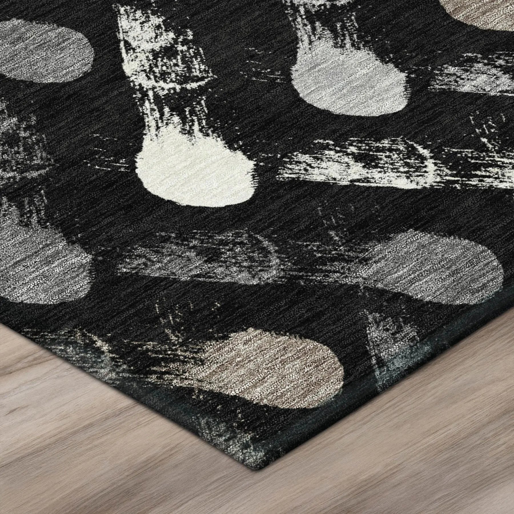 8' Black And Graphite Round Geometric Washable Indoor Outdoor Area Rug Homeroots Outdoor