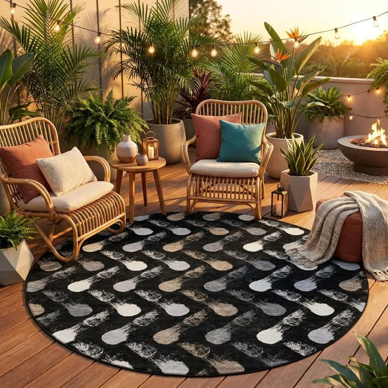 8' Black And Graphite Round Geometric Washable Indoor Outdoor Area Rug Homeroots Outdoor