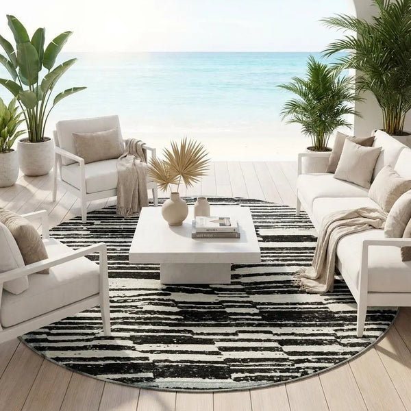 8' Black And Graphite Round Striped Washable Indoor Outdoor Area Rug Homeroots Outdoor