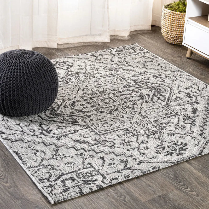 8' Black And Gray Square Medallion Indoor Outdoor Area Rug Homeroots Outdoor