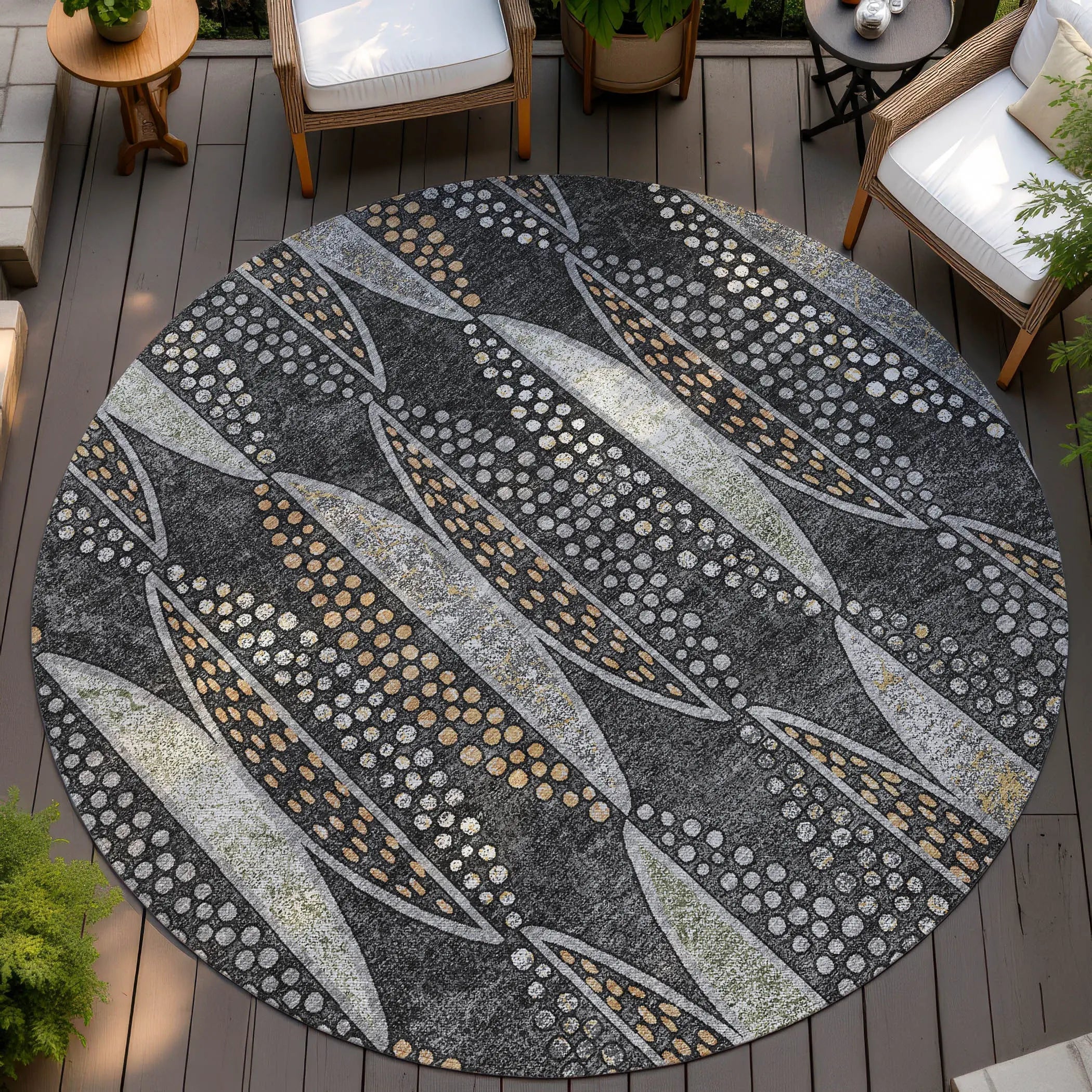 8' Black And Green Round Geometric Washable Indoor Outdoor Area Rug Homeroots Outdoor