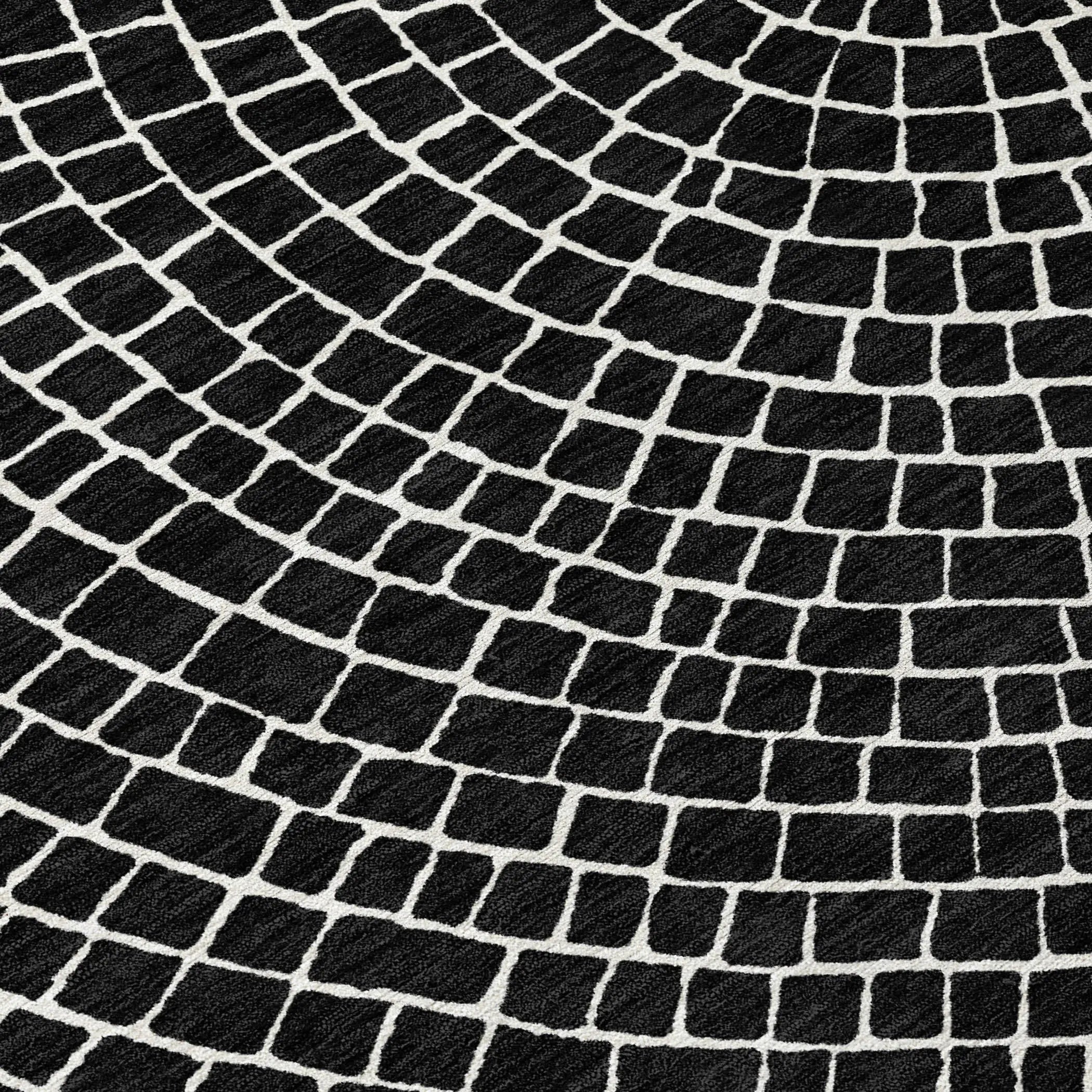 8' Black And Ivory Round Geometric Washable Indoor Outdoor Area Rug Homeroots Outdoor