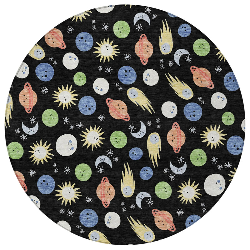 8' Black And Ivory Round Geometric Washable Indoor Outdoor Area Rug Homeroots Outdoor