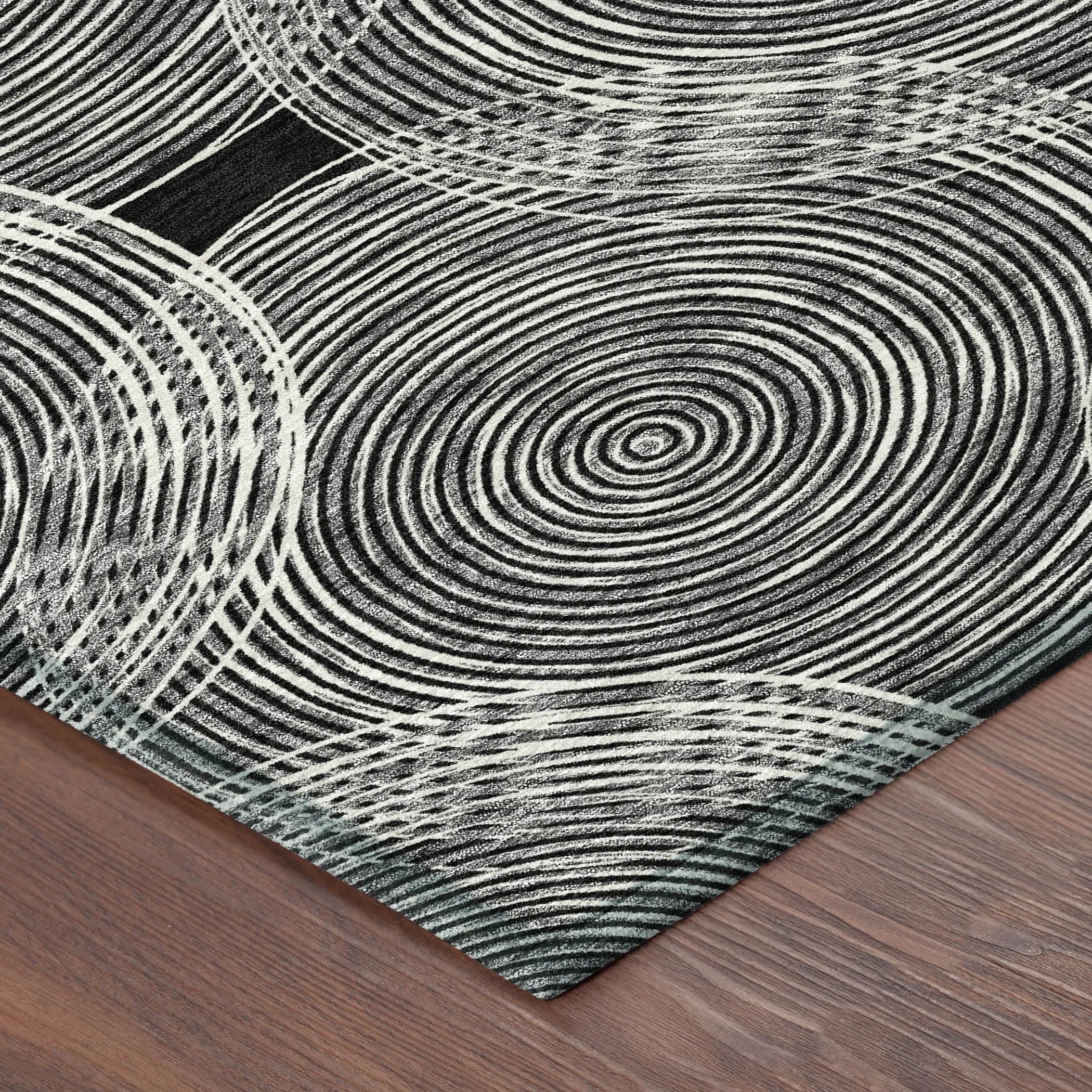 8' Black And Ivory Round Geometric Washable Indoor Outdoor Area Rug Homeroots Outdoor