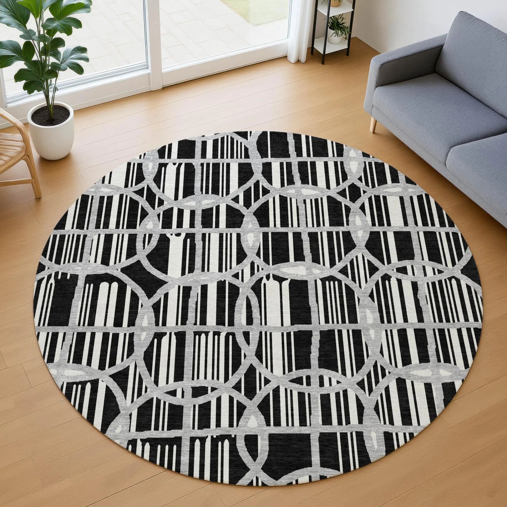 8' Black And Pewter Round Geometric Washable Indoor Outdoor Area Rug Homeroots Outdoor