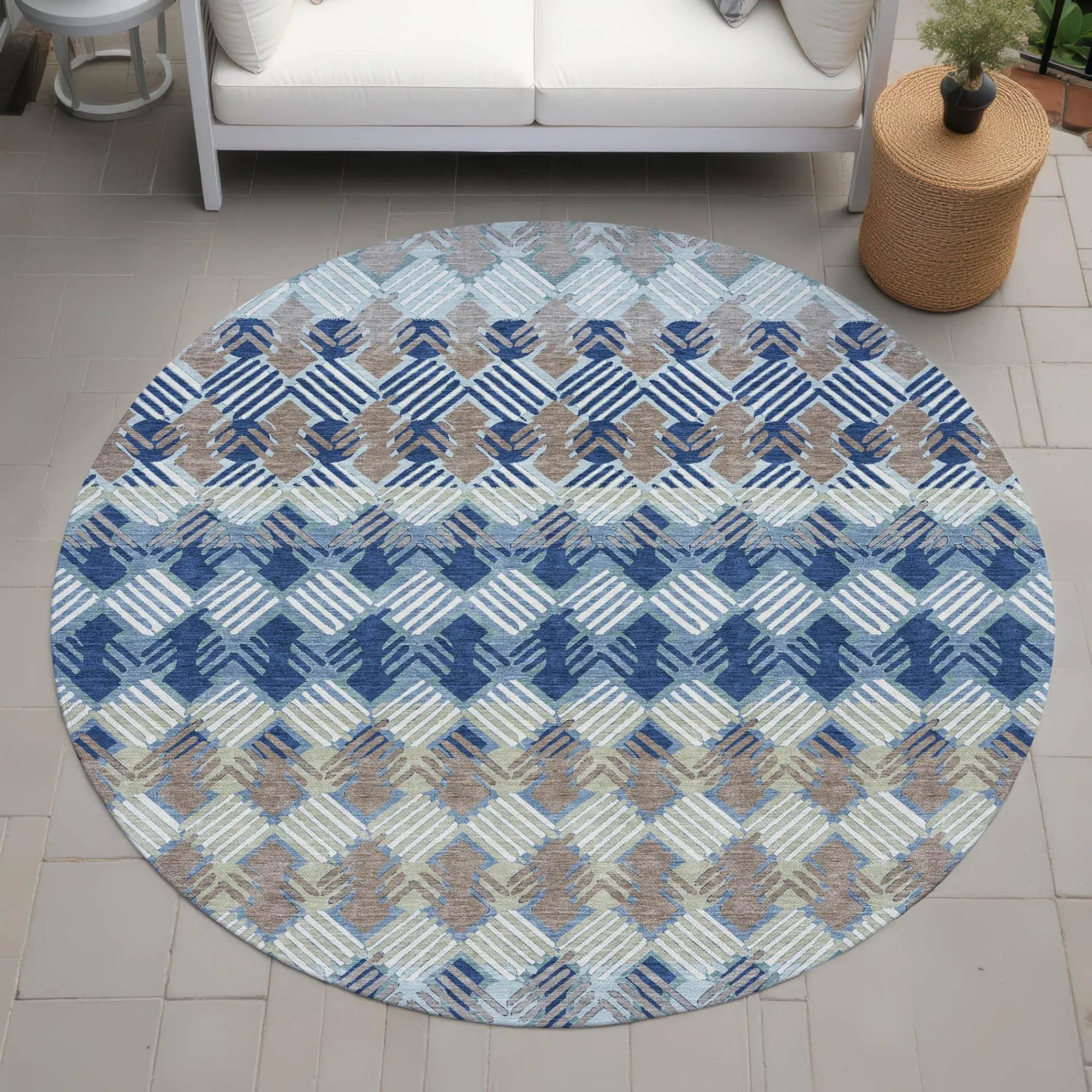 8' Blue And Gray Round Striped Washable Indoor Outdoor Area Rug Homeroots Outdoor