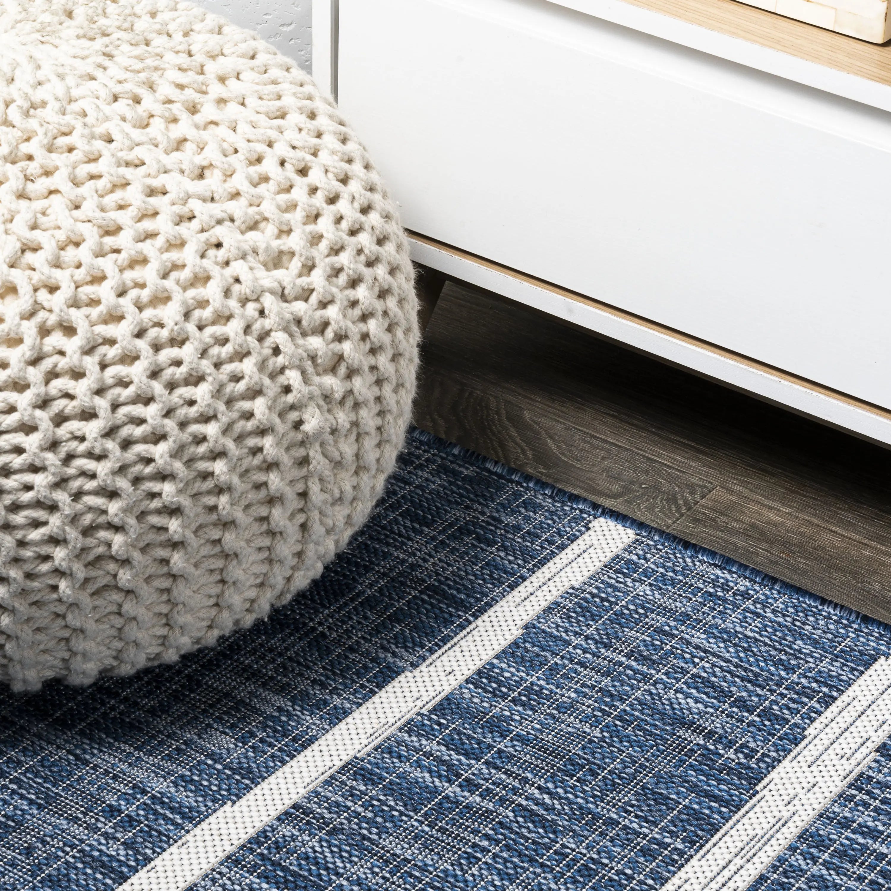 8' Blue And Ivory Round Striped Indoor Outdoor Area Rug Homeroots Outdoor