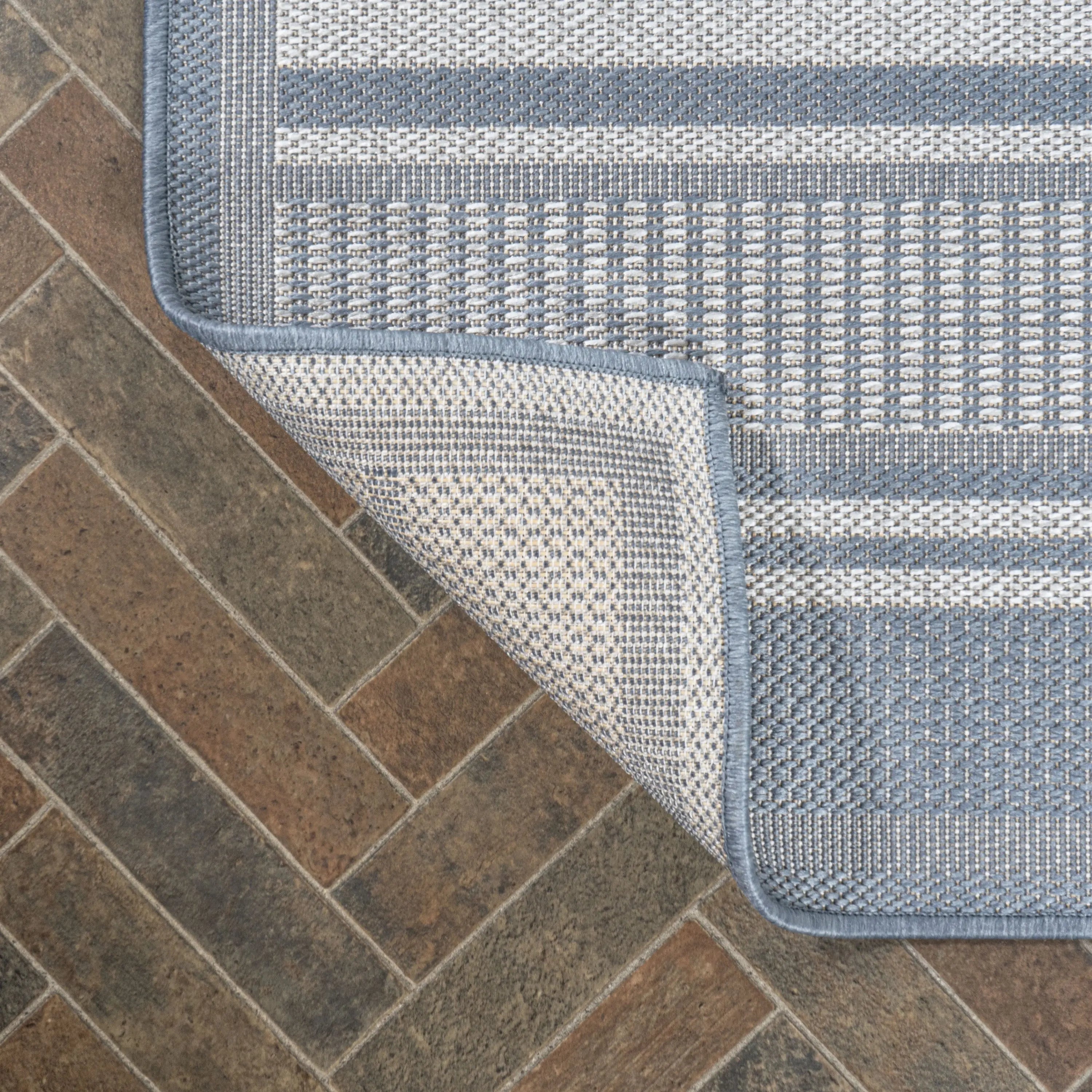 8' Blue And Light Gray Striped Indoor Outdoor Runner Rug Homeroots Outdoor