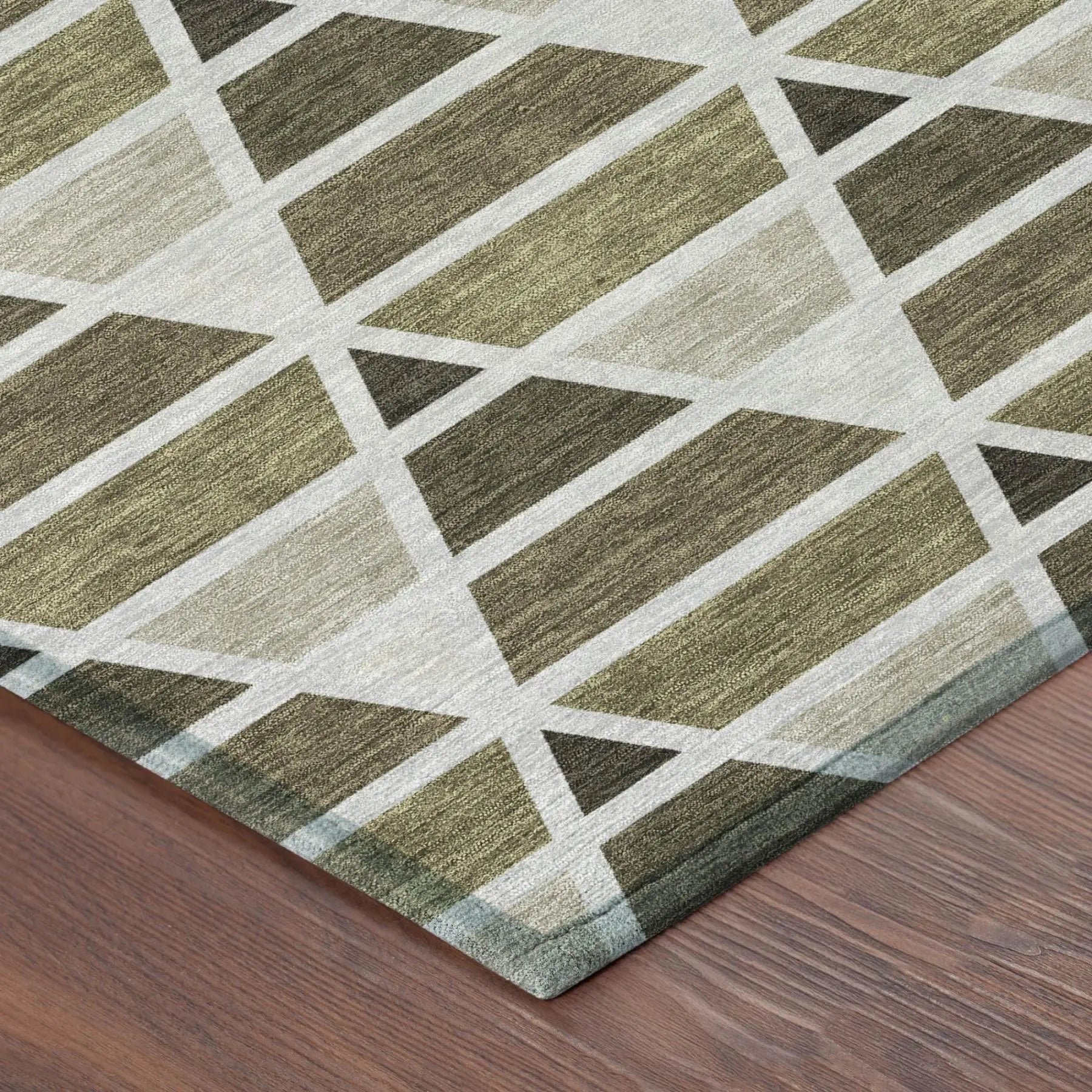 8' Brown And Pewter Round Geometric Washable Indoor Outdoor Area Rug Homeroots Outdoor