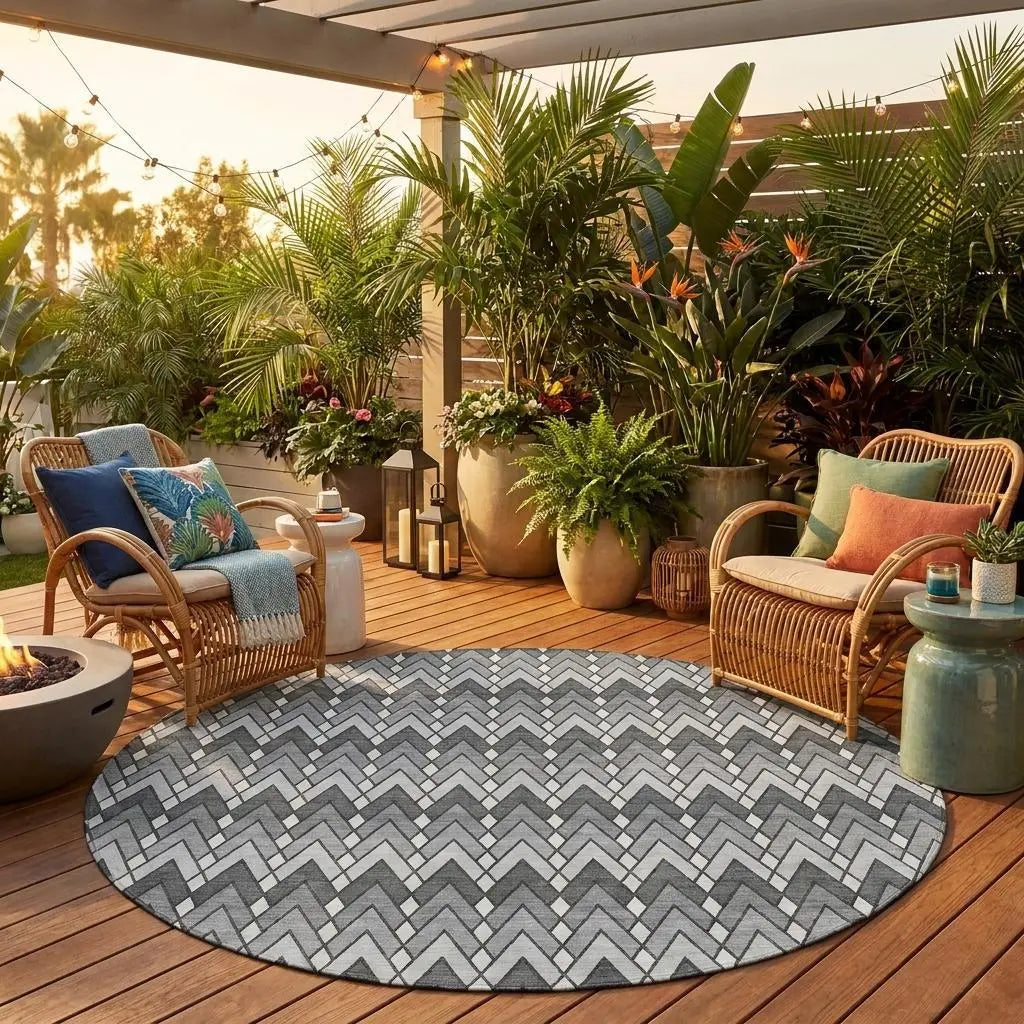 8' Charcoal And Black Round Geometric Washable Indoor Outdoor Area Rug Homeroots Outdoor