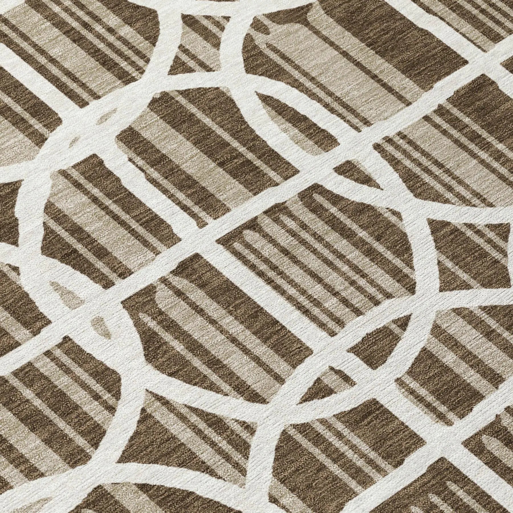 8' Chocolate And Brown Round Geometric Washable Indoor Outdoor Area Rug Homeroots Outdoor
