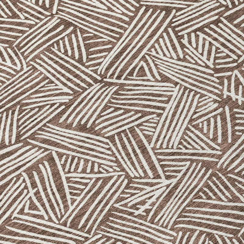 8' Chocolate And Ivory Round Geometric Washable Indoor Outdoor Area Rug Homeroots Outdoor