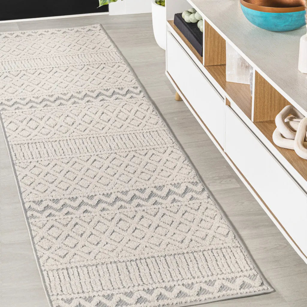 8' Cream And Gray Trellis Indoor Outdoor Runner Rug - GreatEagleInc