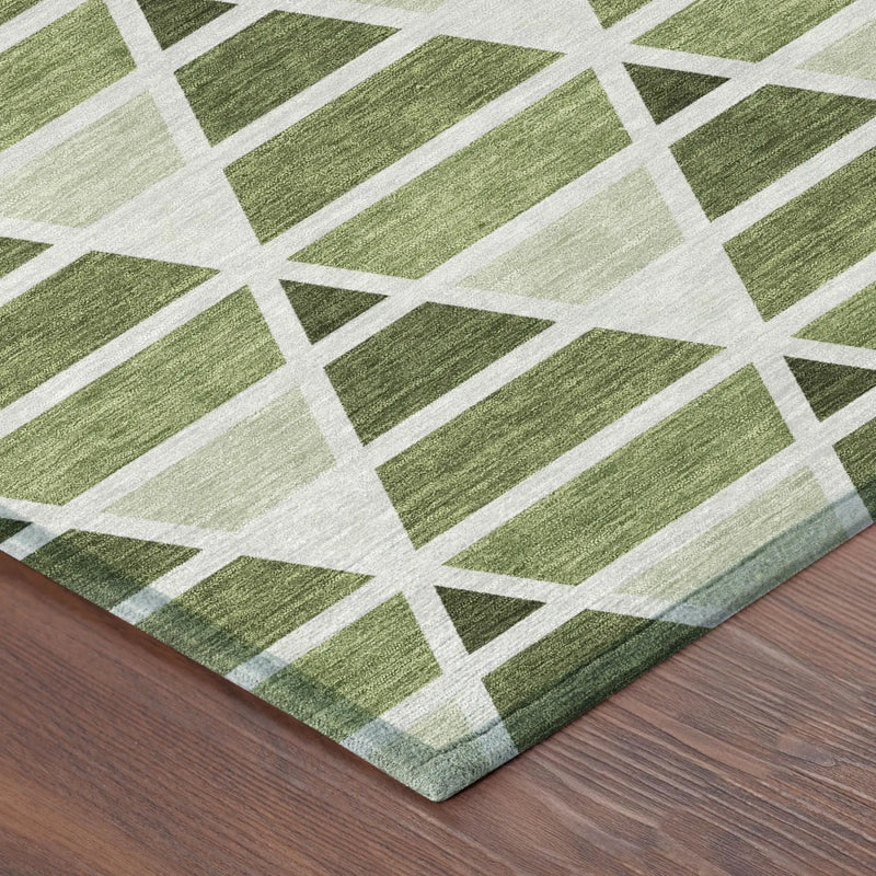 8' Fern Green And Green Round Geometric Washable Indoor Outdoor Area Rug Homeroots Outdoor