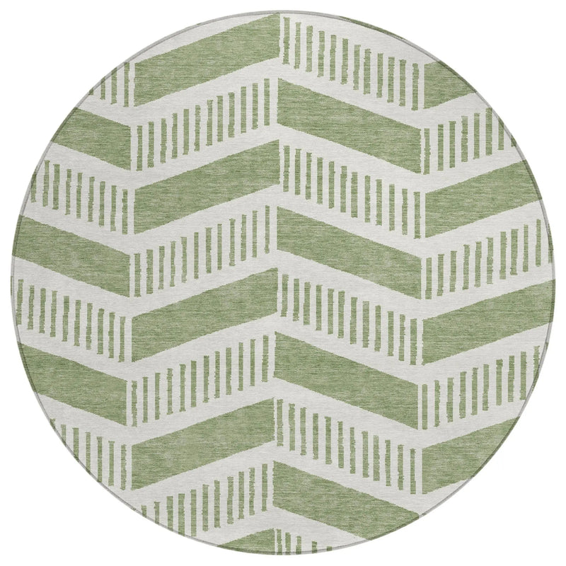 8' Fern Green And Green Round Geometric Washable Indoor Outdoor Area Rug Homeroots Outdoor