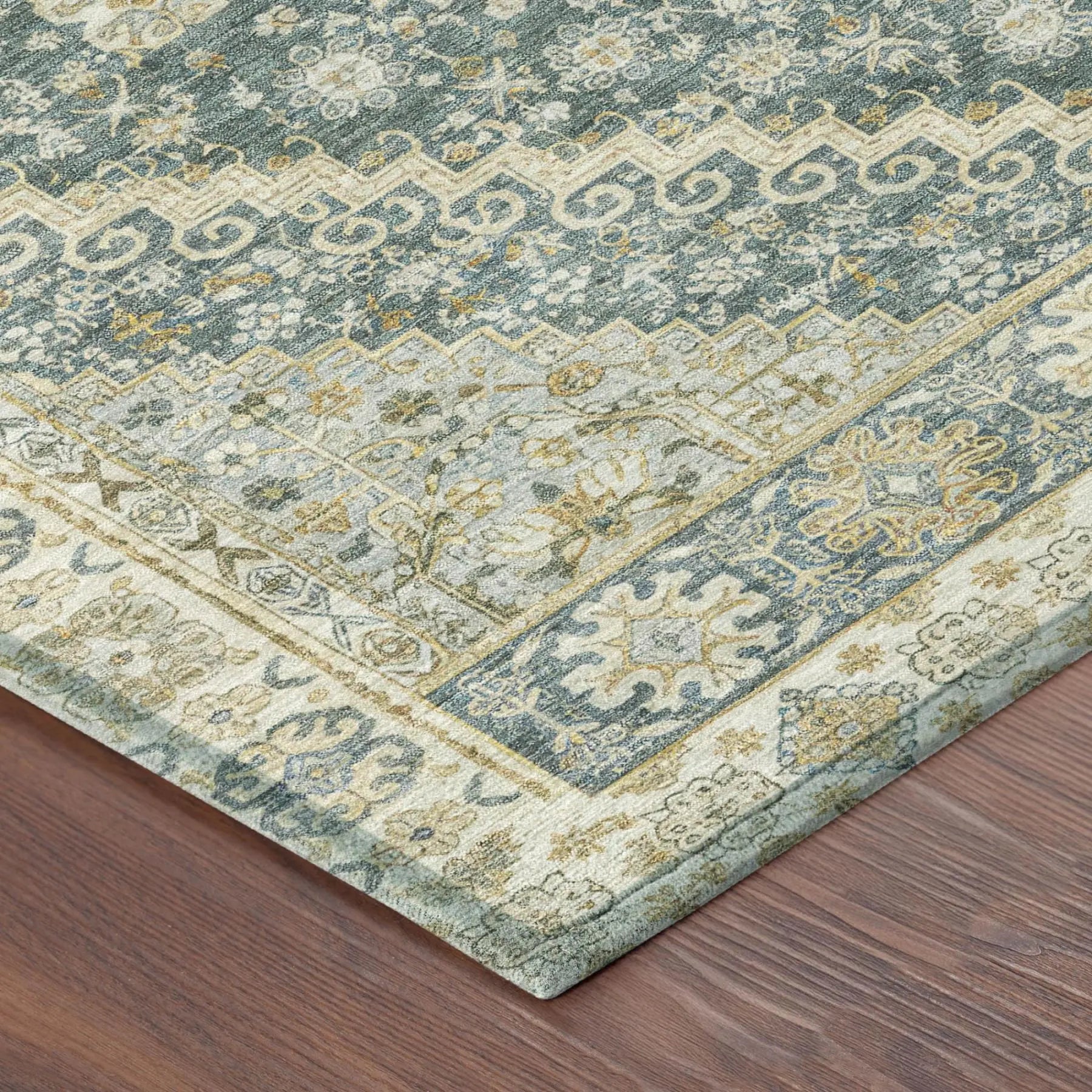 8' Fern Green And Green Round Oriental Washable Indoor Outdoor Area Rug Homeroots Outdoor