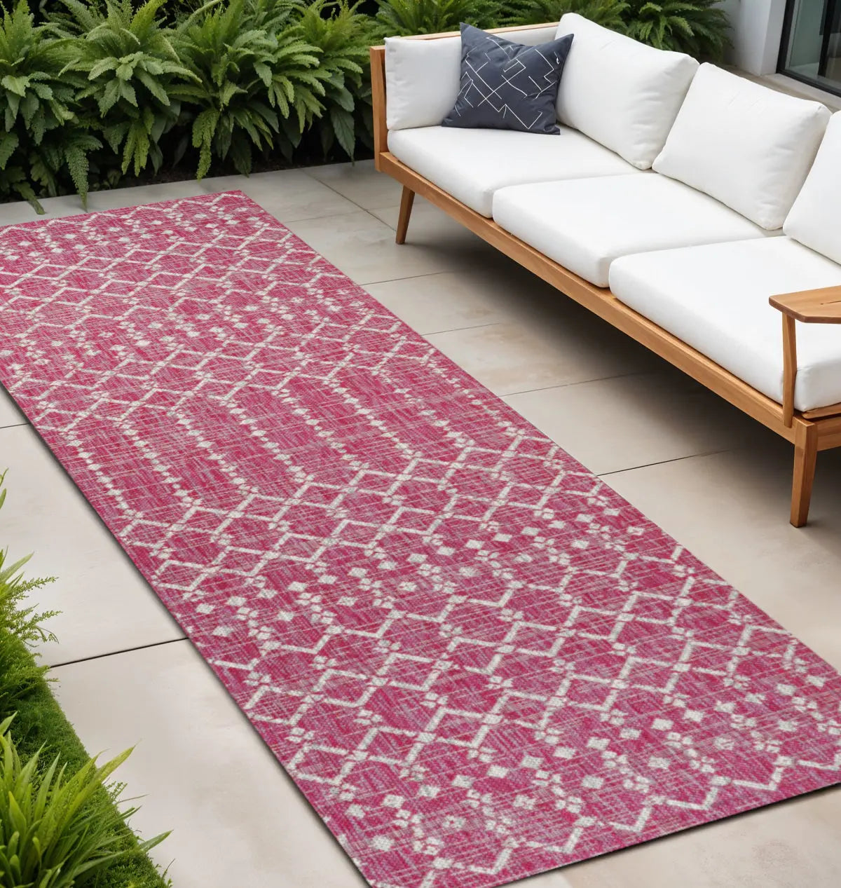 8' Fuchsia And Light Gray Trellis Indoor Outdoor Runner Rug Homeroots Outdoor