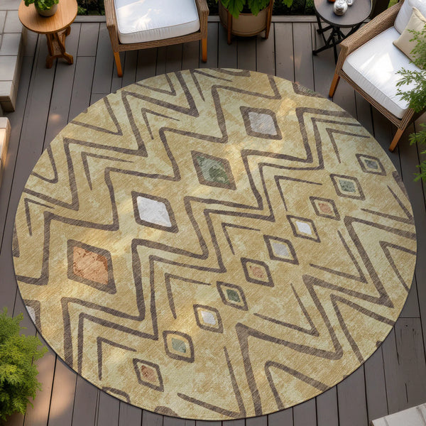 8' Gold And Green Round Geometric Washable Indoor Outdoor Area Rug Homeroots Outdoor
