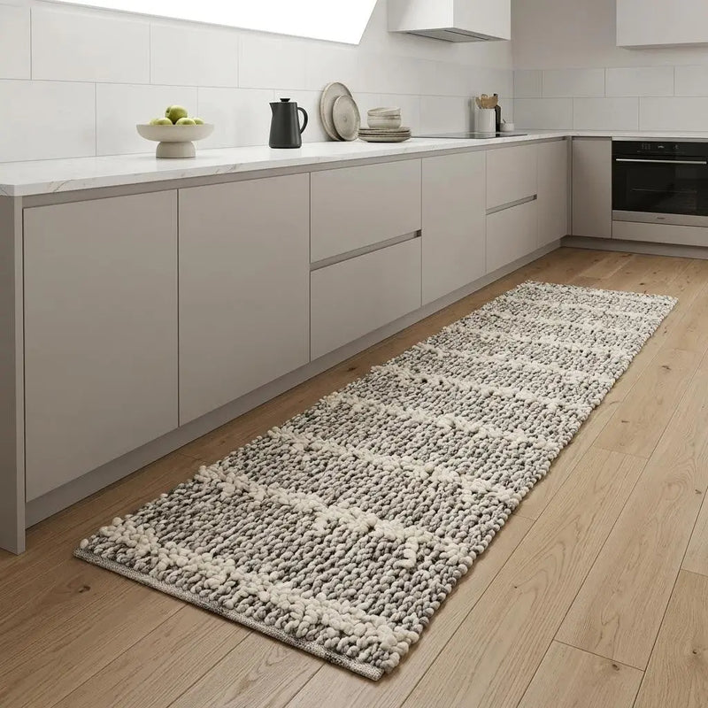 8' Gray And Beige Abstract Area Rug Homeroots Home Decor