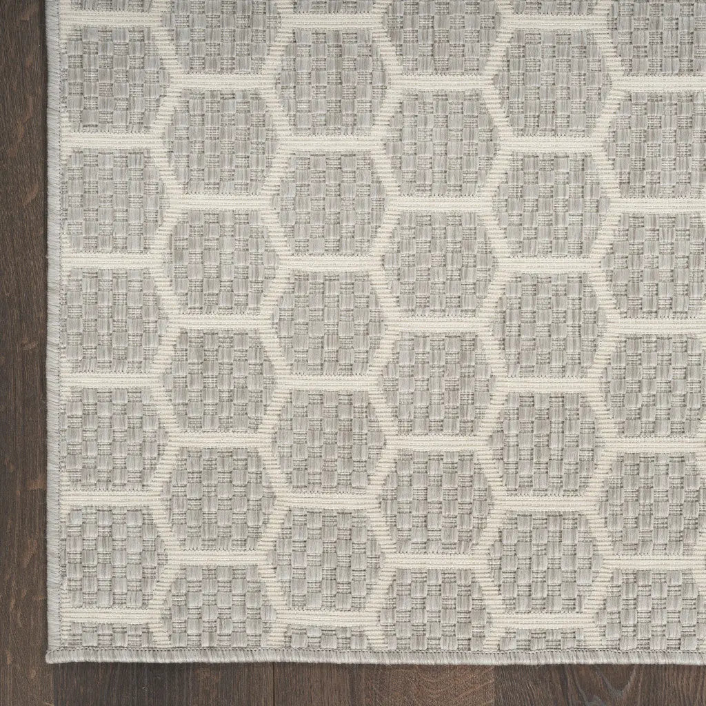 8' Gray And Ivory Geometric Indoor Outdoor Runner Rug Homeroots Outdoor