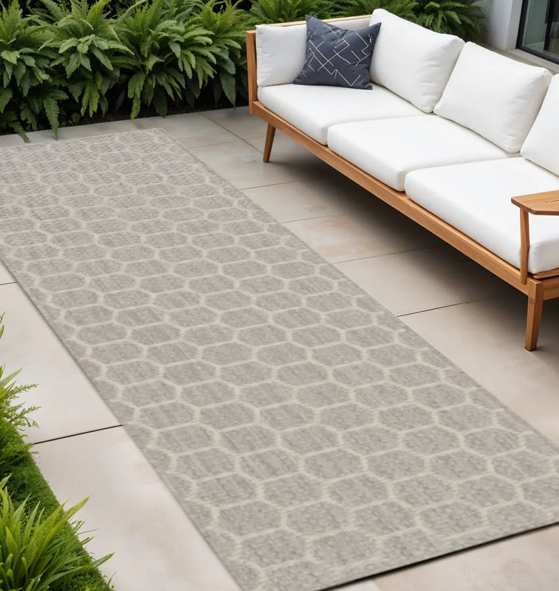 8' Gray And Ivory Geometric Indoor Outdoor Runner Rug Homeroots Outdoor