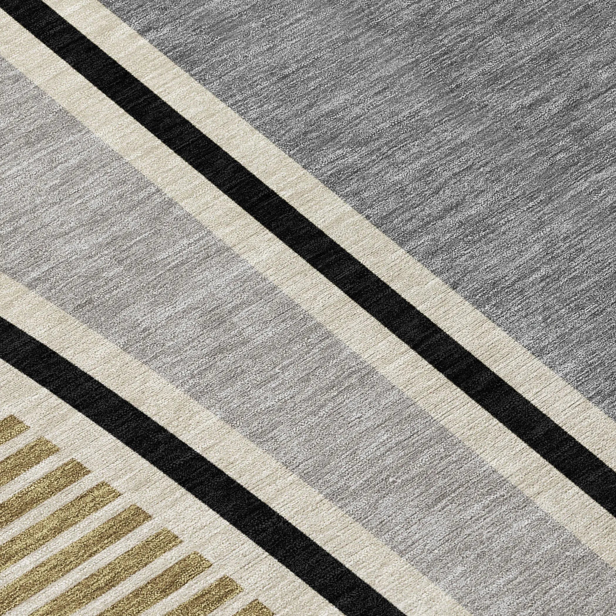 8' Gray And Silver Round Geometric Washable Indoor Outdoor Area Rug Homeroots Outdoor