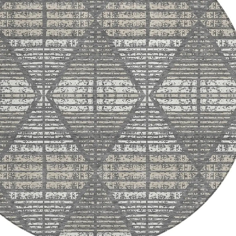8' Gray And Taupe Round Geometric Washable Indoor Outdoor Area Rug Homeroots Outdoor