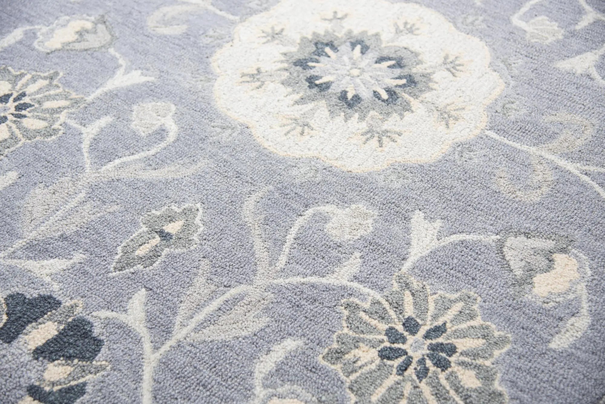 8' Gray Taupe And Tan Wool Floral Hand Tufted Area Rug Homeroots Home Decor