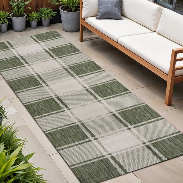 8' Green And Cream Gingham Indoor Outdoor Runner Rug Homeroots Outdoor