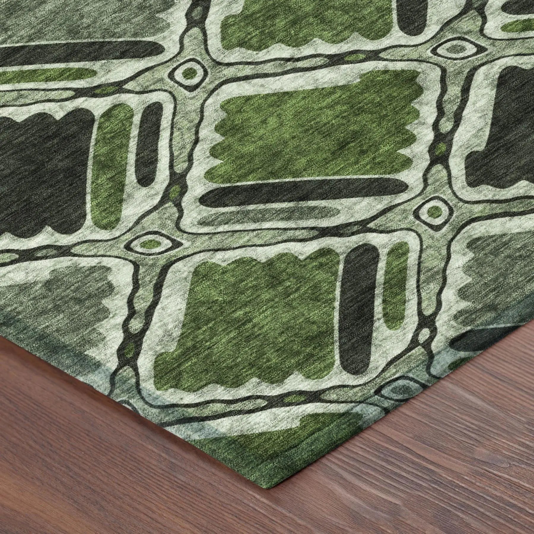 8' Green And Emerald Round Geometric Washable Indoor Outdoor Area Rug Homeroots Outdoor