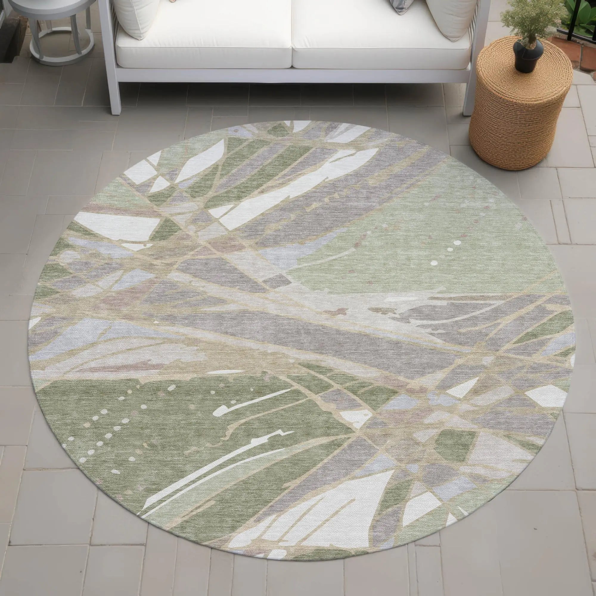 8' Green And Ivory Round Abstract Washable Indoor Outdoor Area Rug Homeroots Outdoor