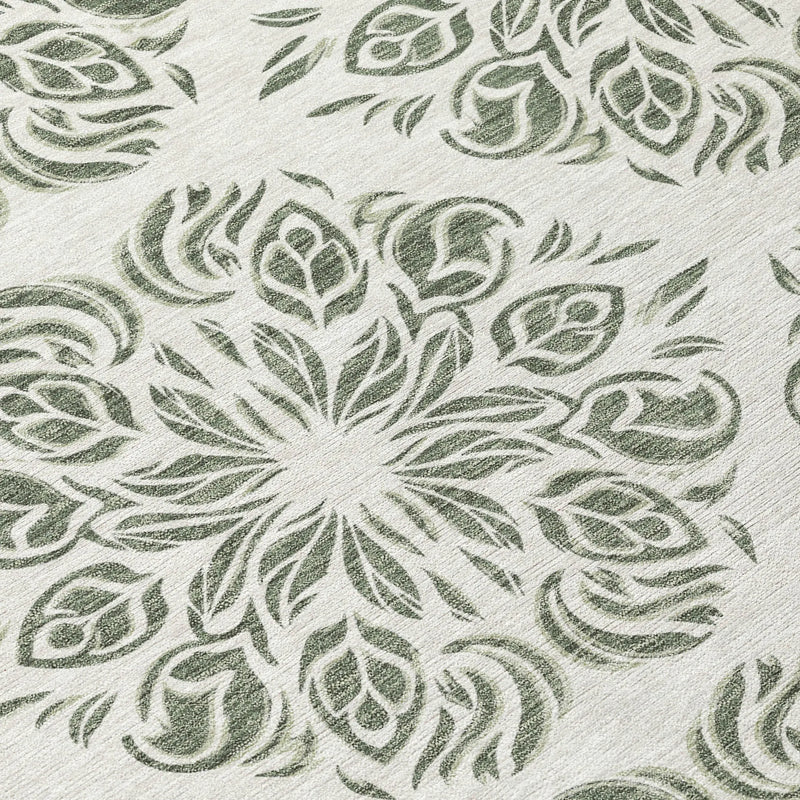 8' Green And Ivory Round Damask Washable Indoor Outdoor Area Rug Homeroots Outdoor