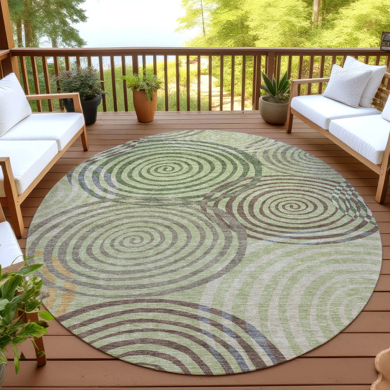 8' Green And Olive Green Round Geometric Washable Indoor Outdoor Area Rug Homeroots Outdoor