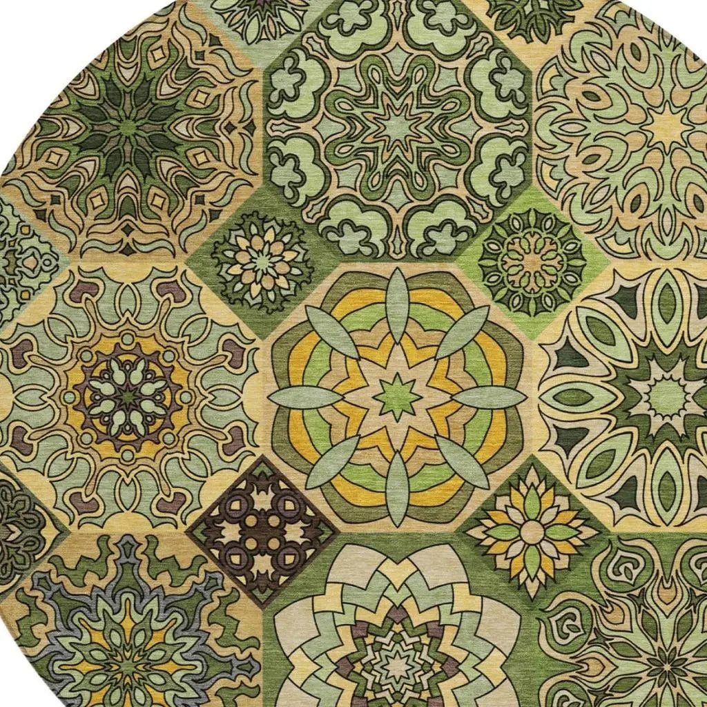 8' Green And Olive Green Round Patchwork Washable Indoor Outdoor Area Rug Homeroots Outdoor